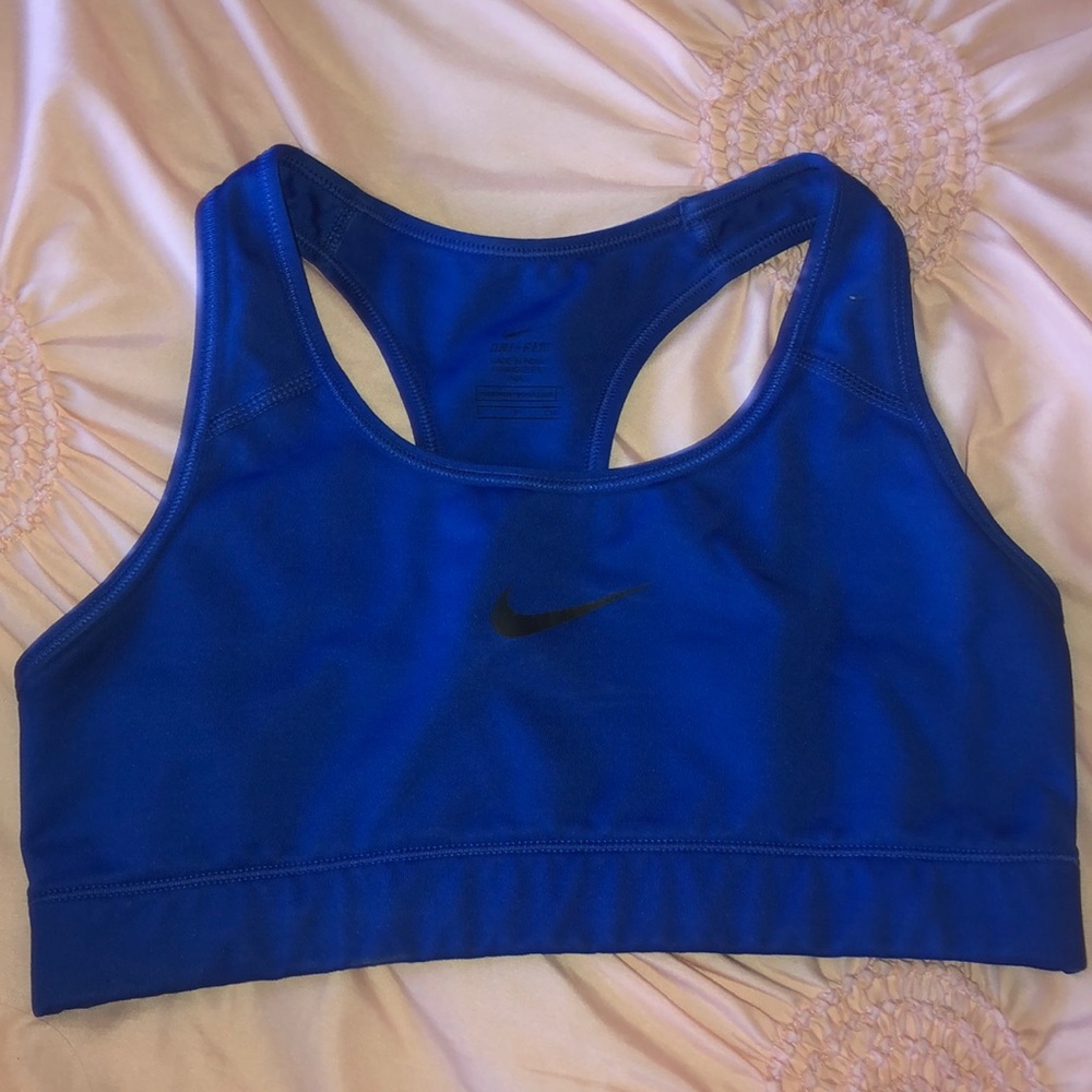 nike sports bra